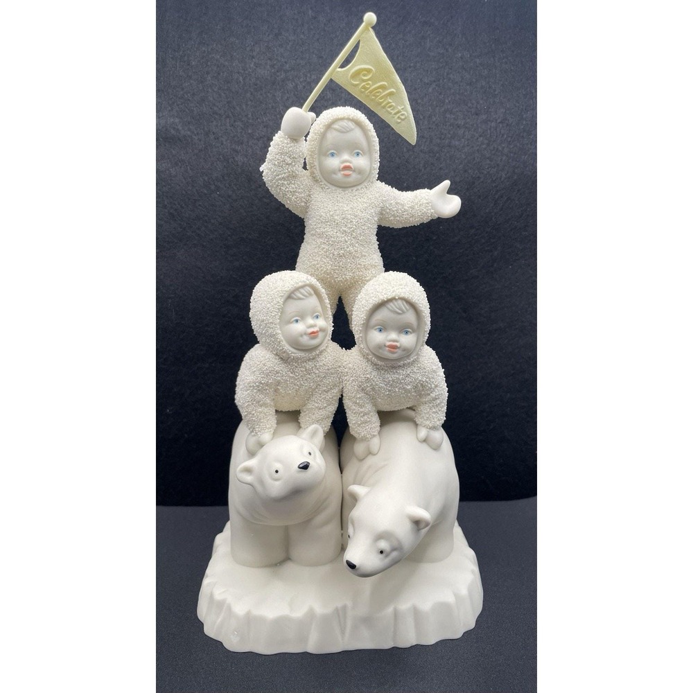 Vintage Dept 56 Celebrate Snowbabies & Polar Bears Pyramid‎ Stand. Original Box